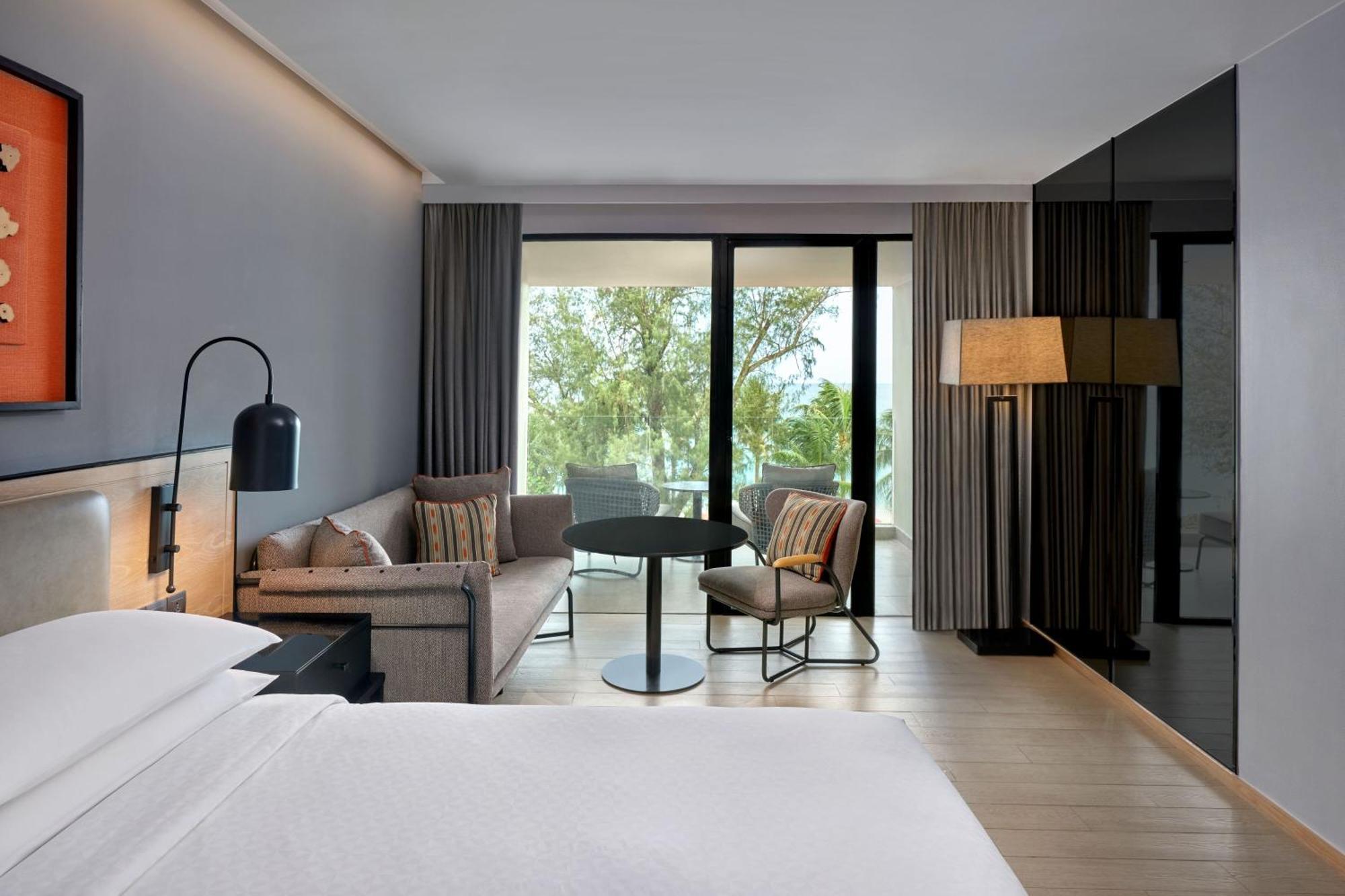 Four Points By Sheraton Phuket Patong Beach Resort Exteriér fotografie